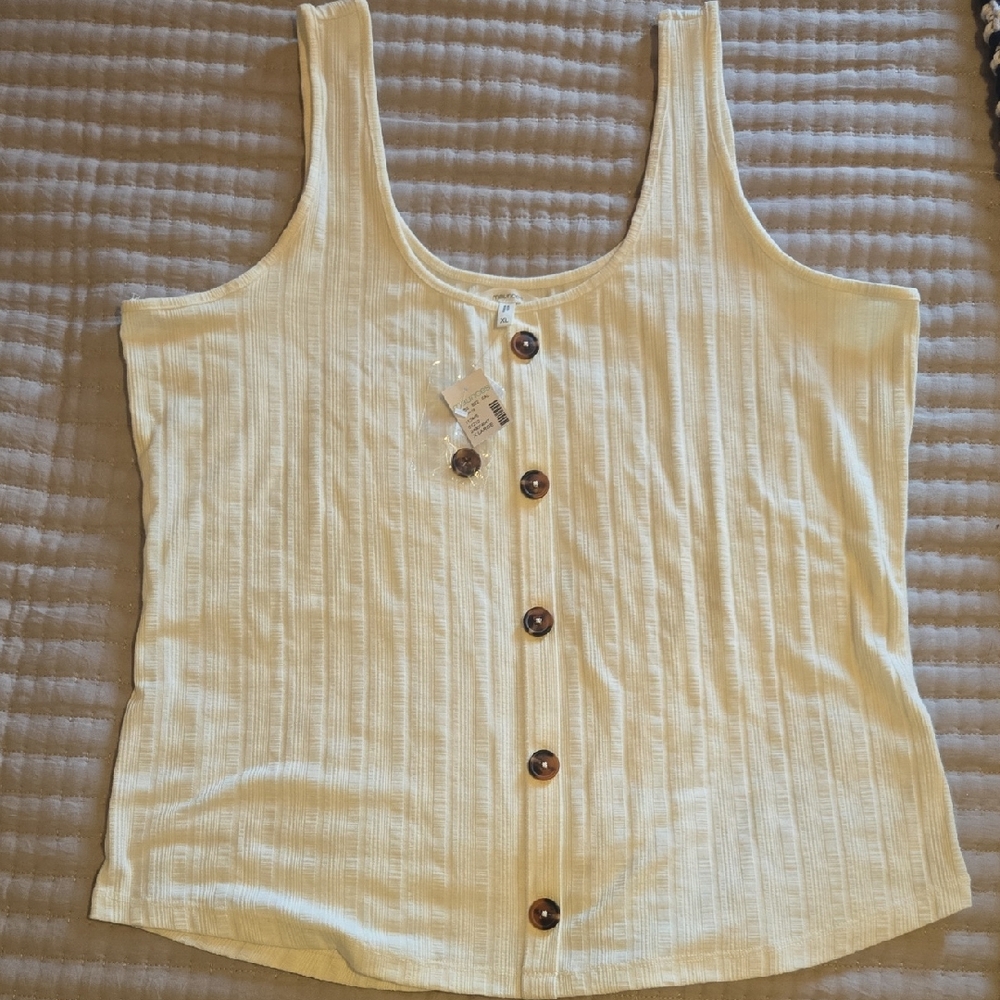 Women's Cream Button-Down Tank Top NWT